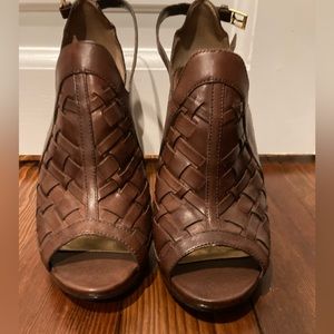 Carlos Santana leather heels